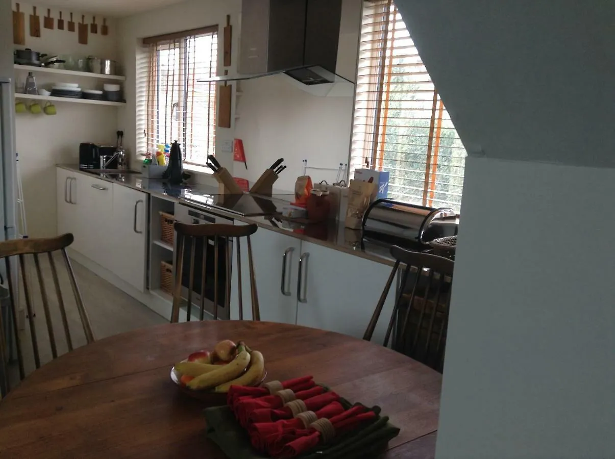 High View Stylish Apartment 브라이턴 0*,  영국